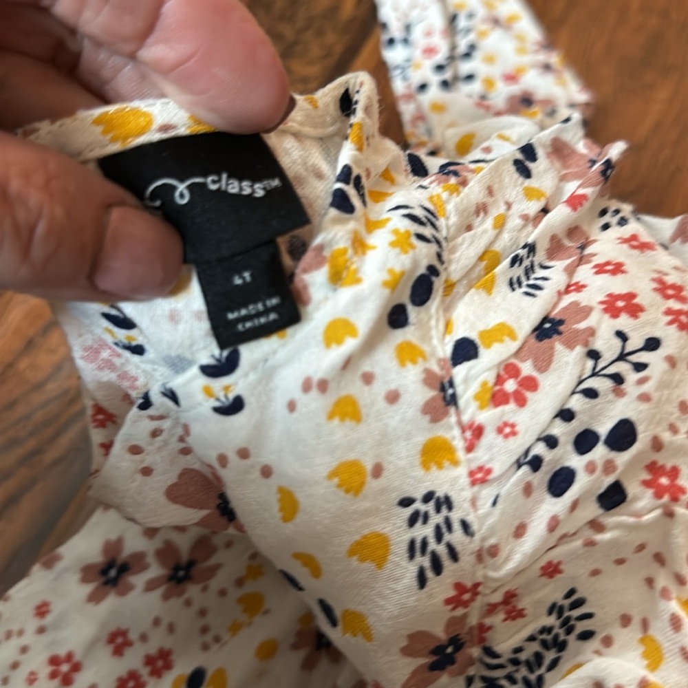 4T Art & Class white light weight dress with floral print. NWT - Picture 3 of 5